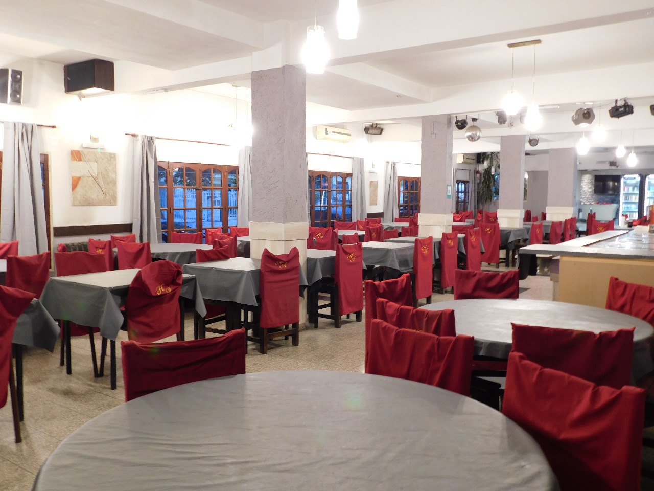 Restaurante con media pensión en Carlos Paz